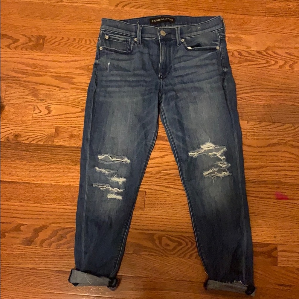 Distressed midrise cropped jegging